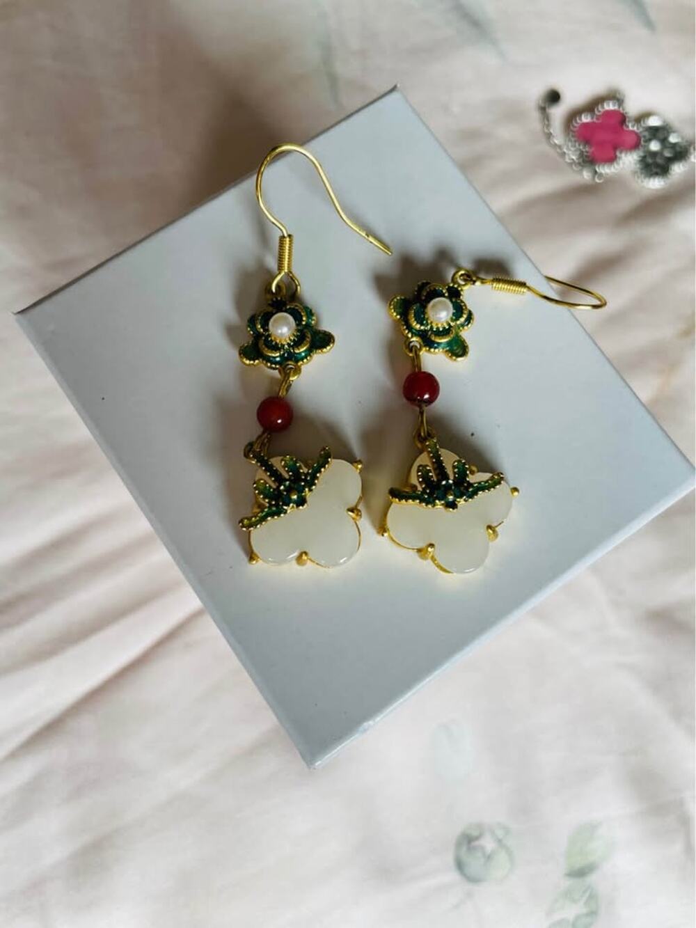 Jade clover dangle earrings